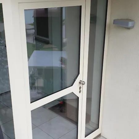 Apartment Moderne Gaestesuite *